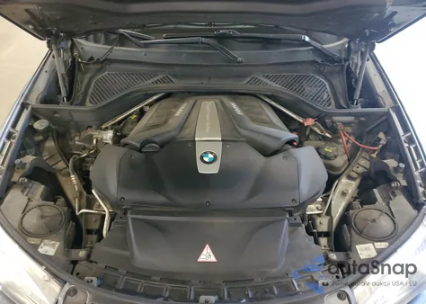 2015 BMW X5 xDrive50I из США, поврежденный, VIN 5UXKR6C53F0J75522